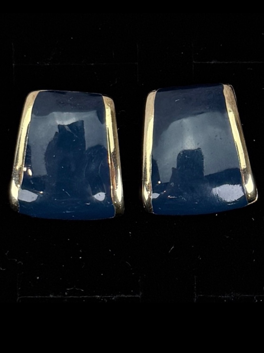 Vintage goldtone and blue clip-On Earrings